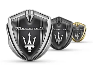 Maserati Metallico Cupolato Emblema Stile Corse Finitura Lucida